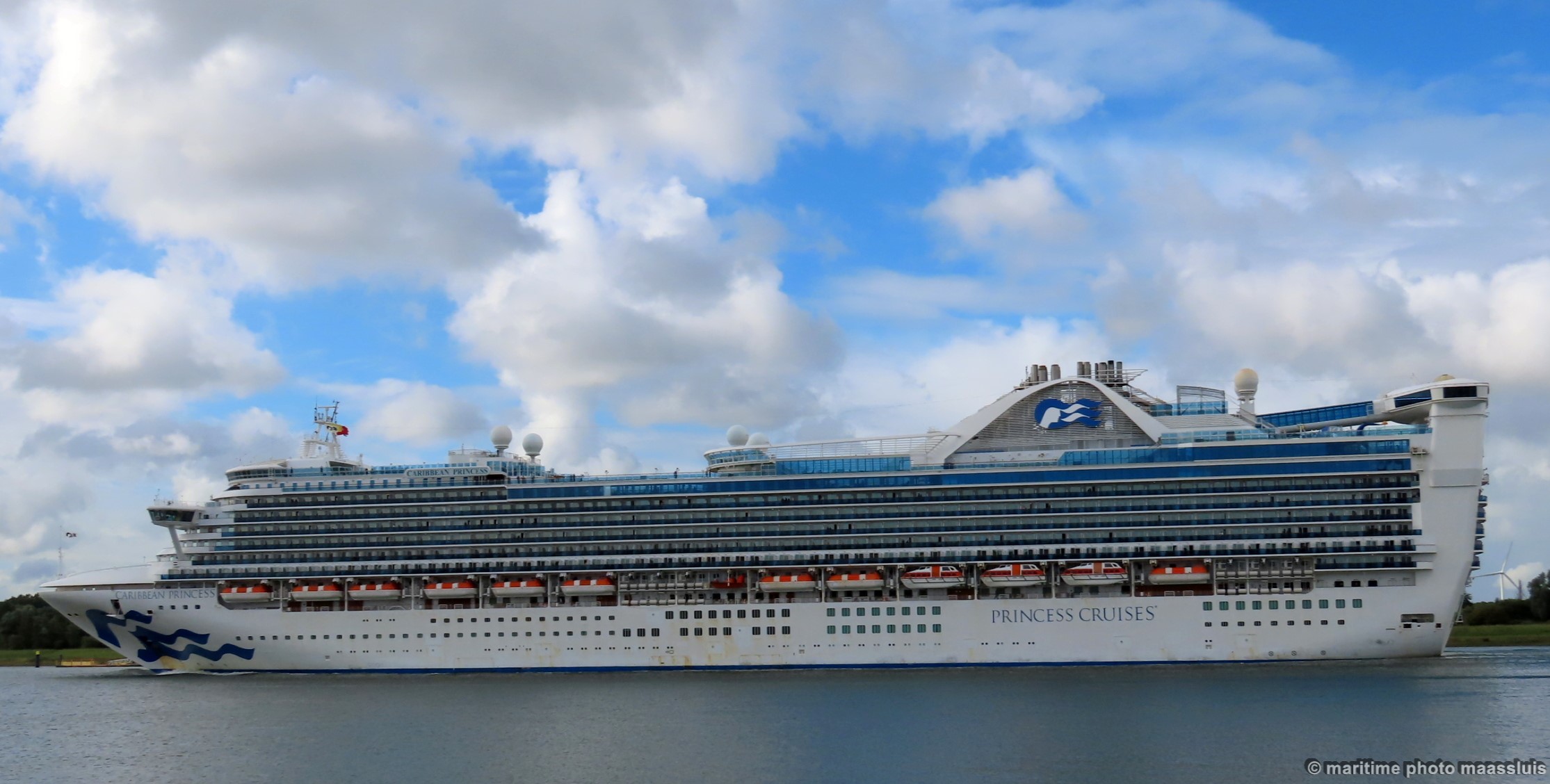 caribbeanprincess04.jpg