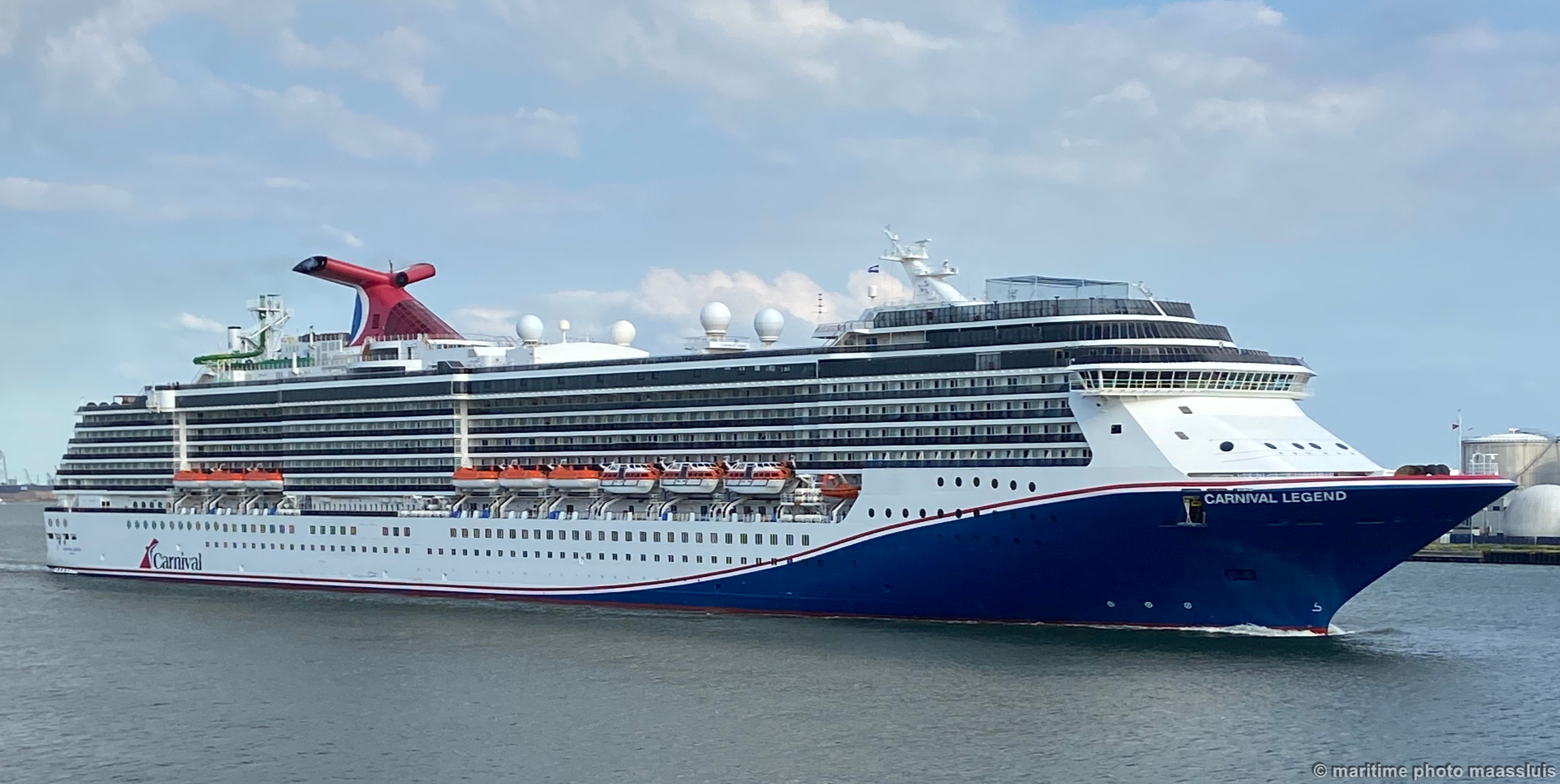 carnivallegend.jpg