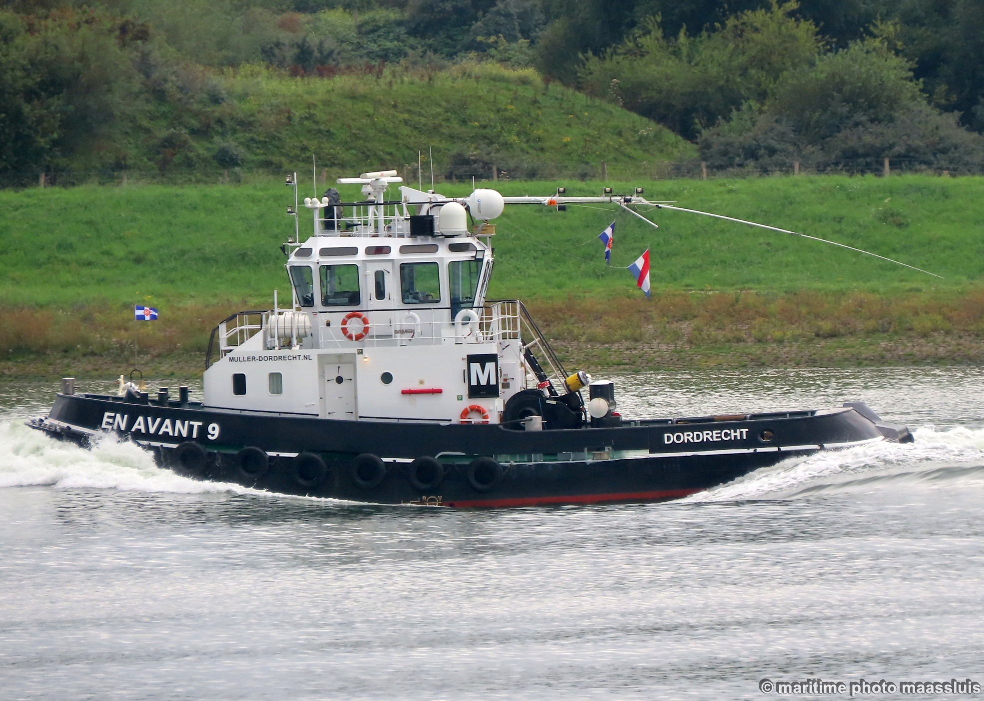 enavant905.jpg